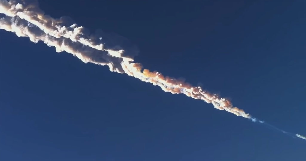 След в небе от Челябинского метеорита